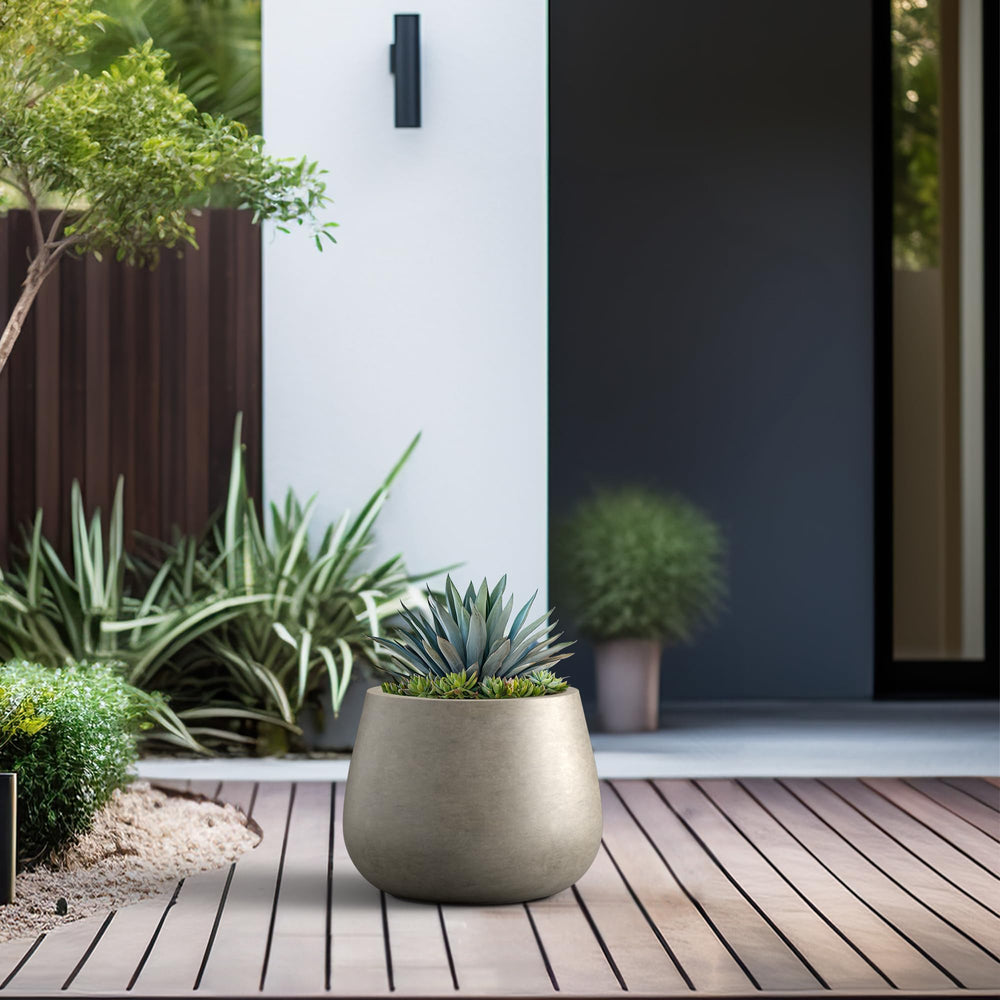 Kante drainage hole with rubber plug for easy indoor or outdoor water control