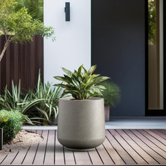 Kante drainage plug detail enabling indoor or outdoor water control
