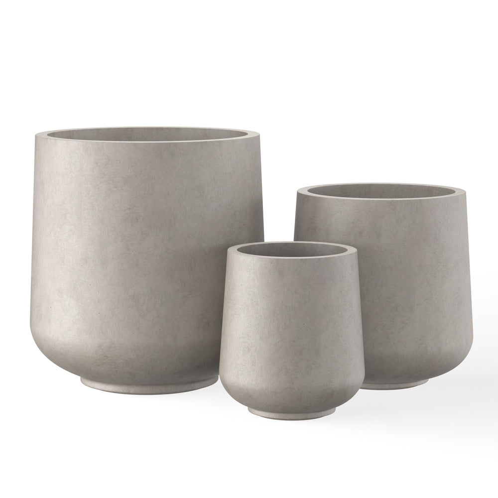 Kante front view of three-planter set showing modern curb appeal