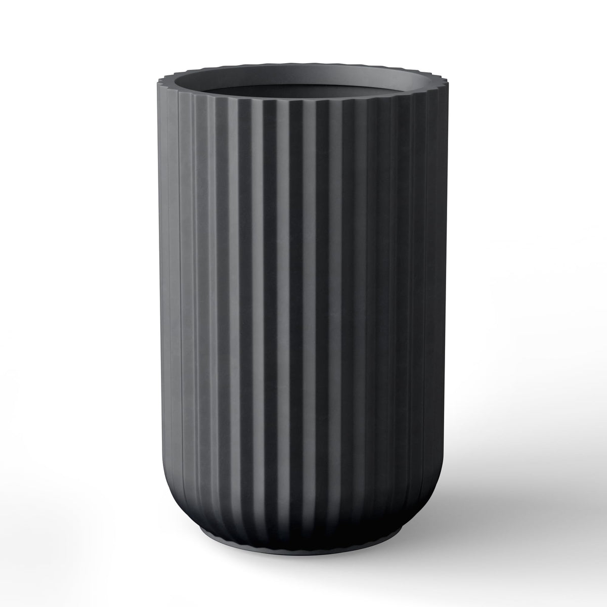 Kante front view of planter showing modern column shape and curb appeal