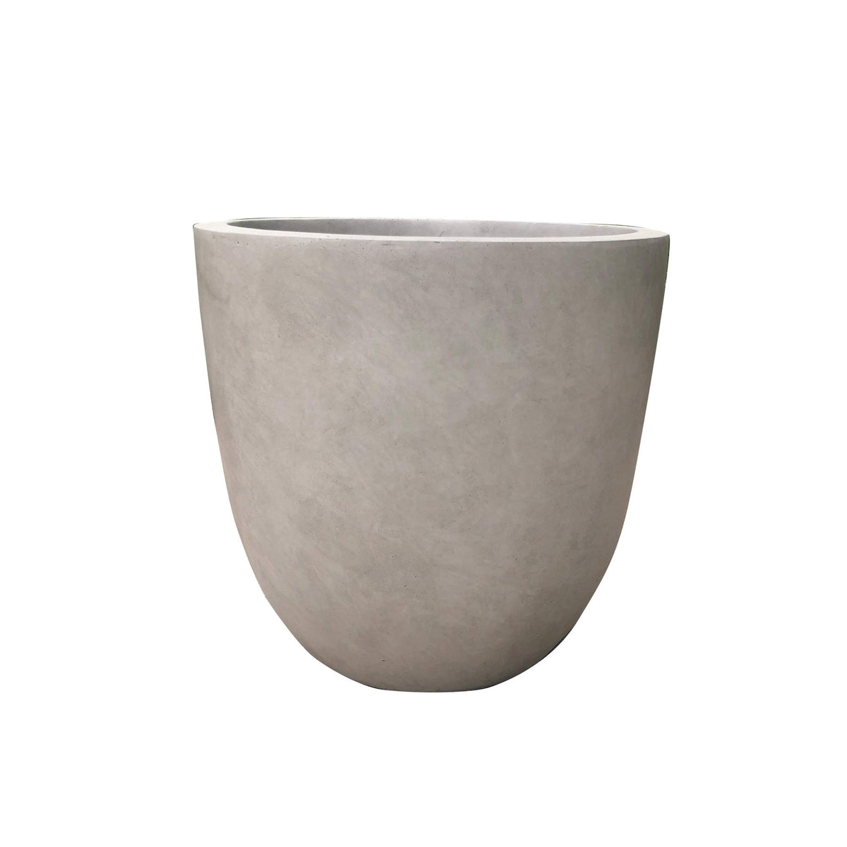 Kante front view of 18-inch round planter showing modern shape and versatility