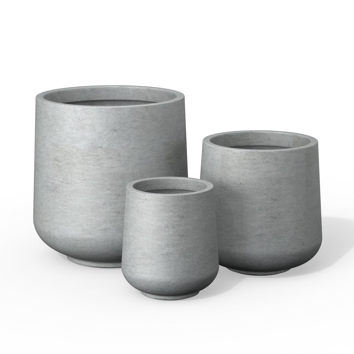 Kante front view planter showing round silhouette and modern curb appeal
