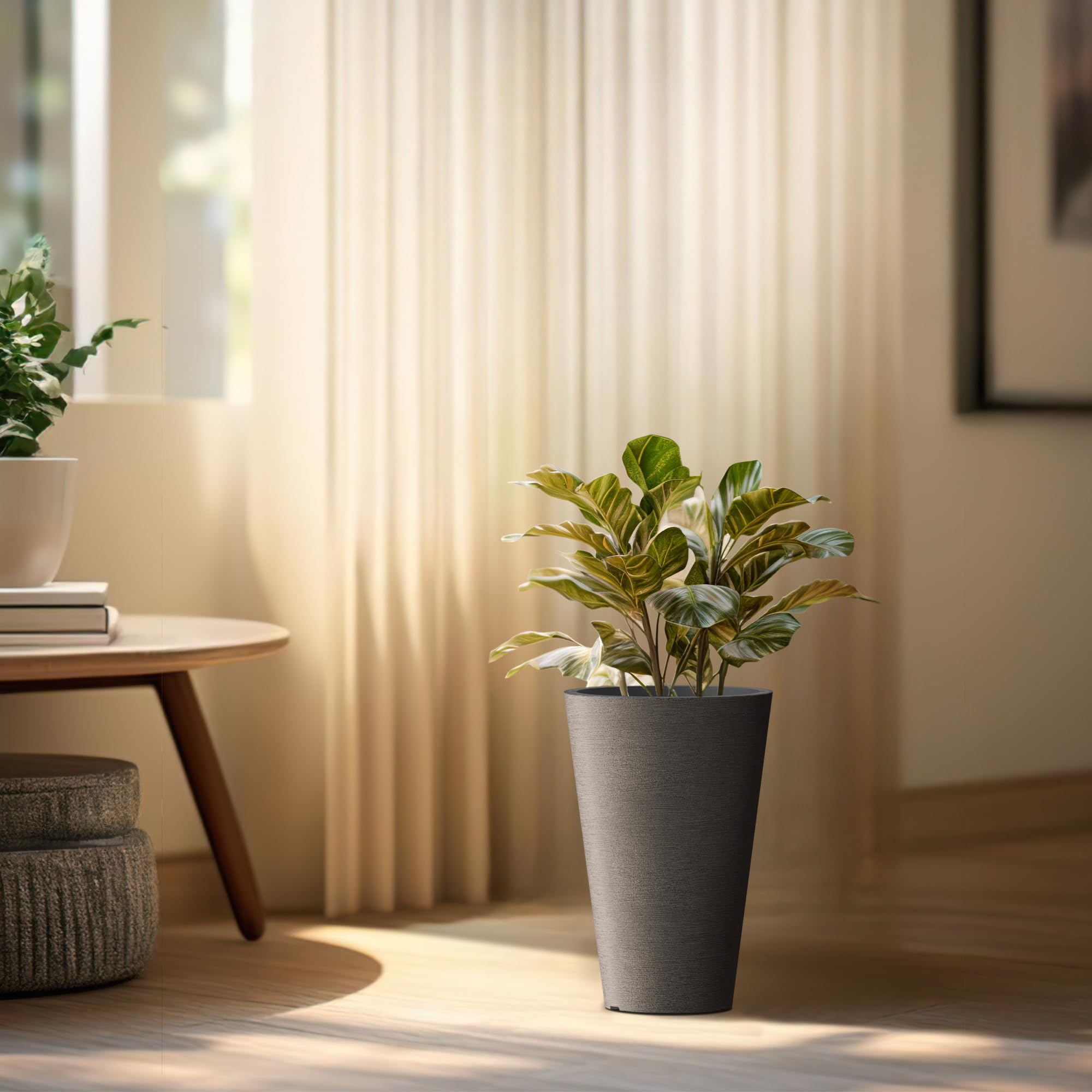 Kante removable inner pot with handle for easy lifting and plant care