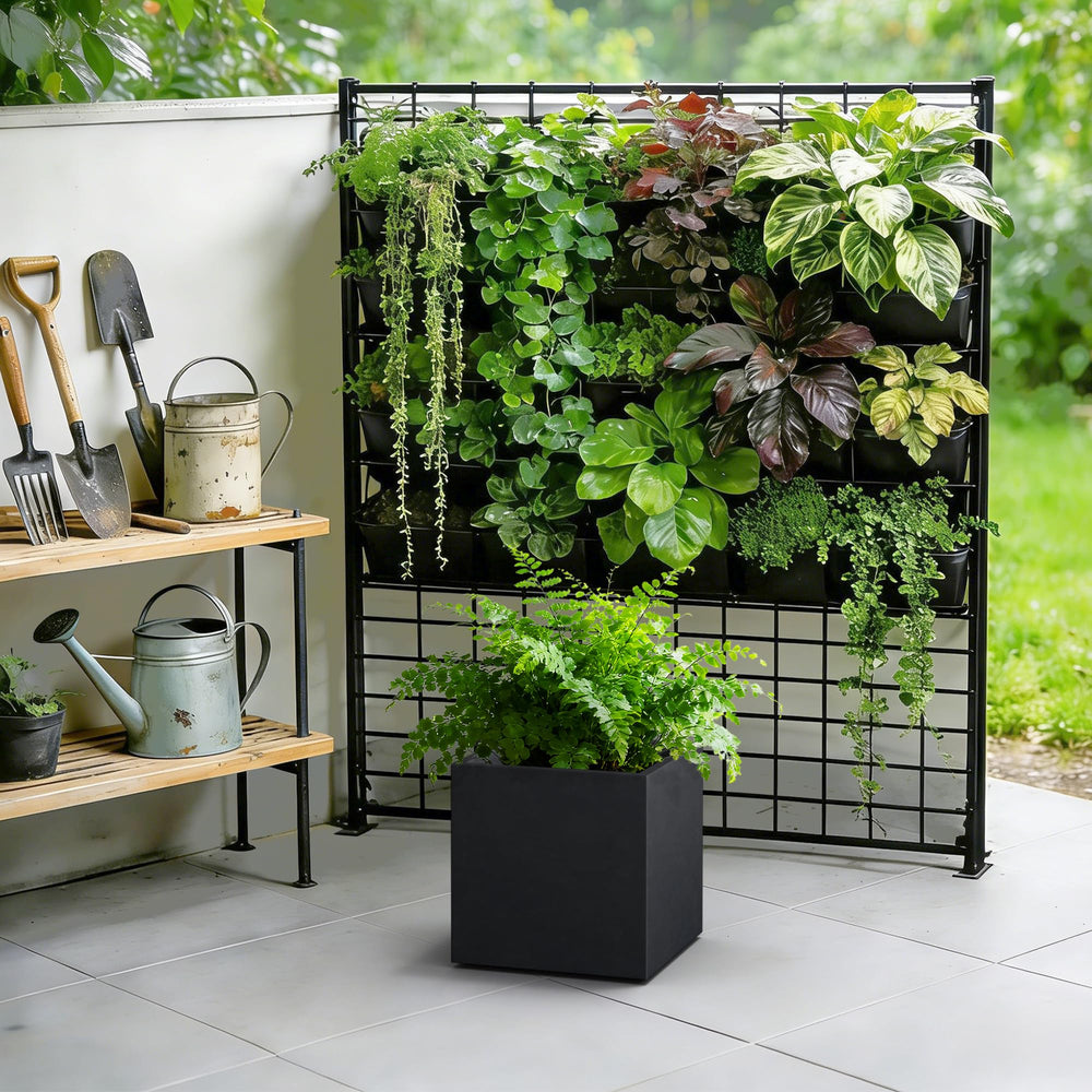 Kante drainage hole with rubber plug visible, allows indoor or outdoor use