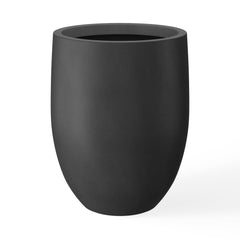 Kante planter front view showing modern silhouette and bold black finish benefits visual impact