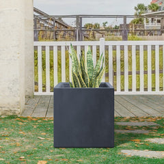 Kante side profile with ruler for scale demonstrating compact 10-inch dimensions