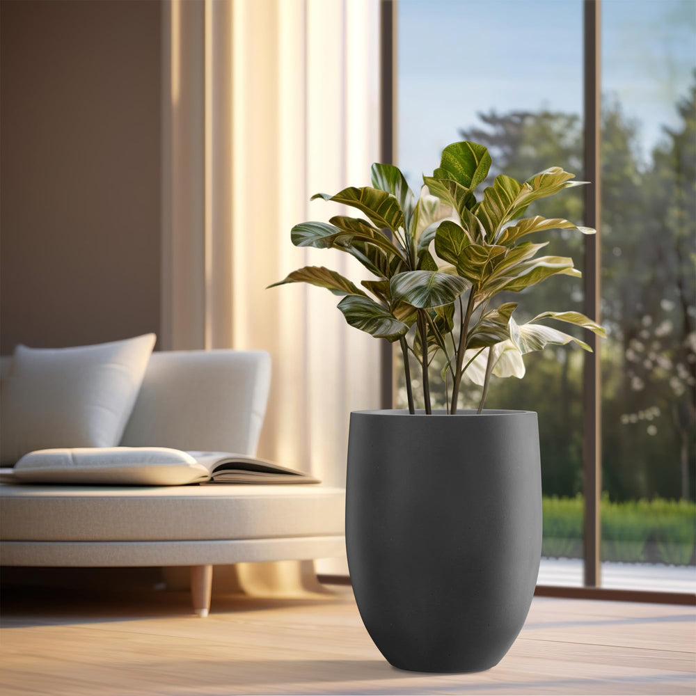 Kante planter side profile showing smooth round shape and stable base for decor versatility