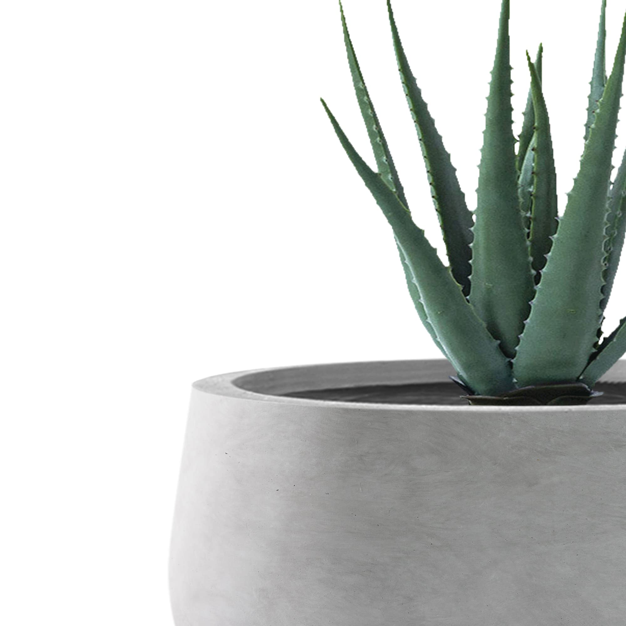 Kante planters next to ruler for scale to show accurate sizing and purchase confidence