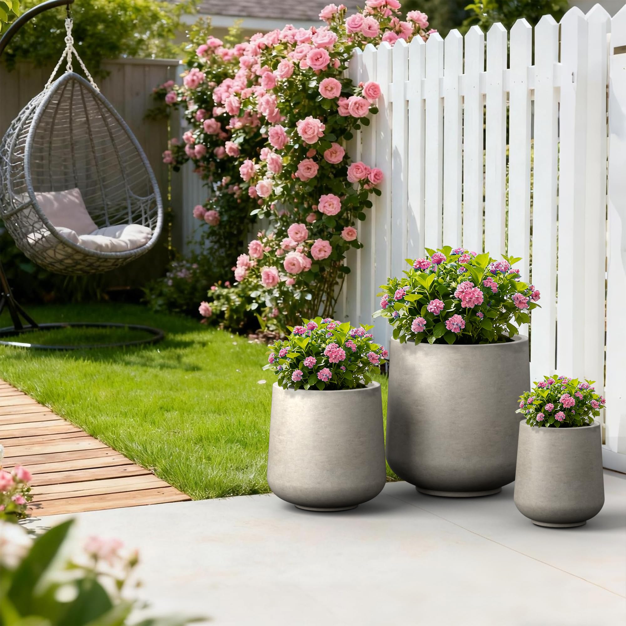 Kante planter shown with hand for scale indicating lightweight ease