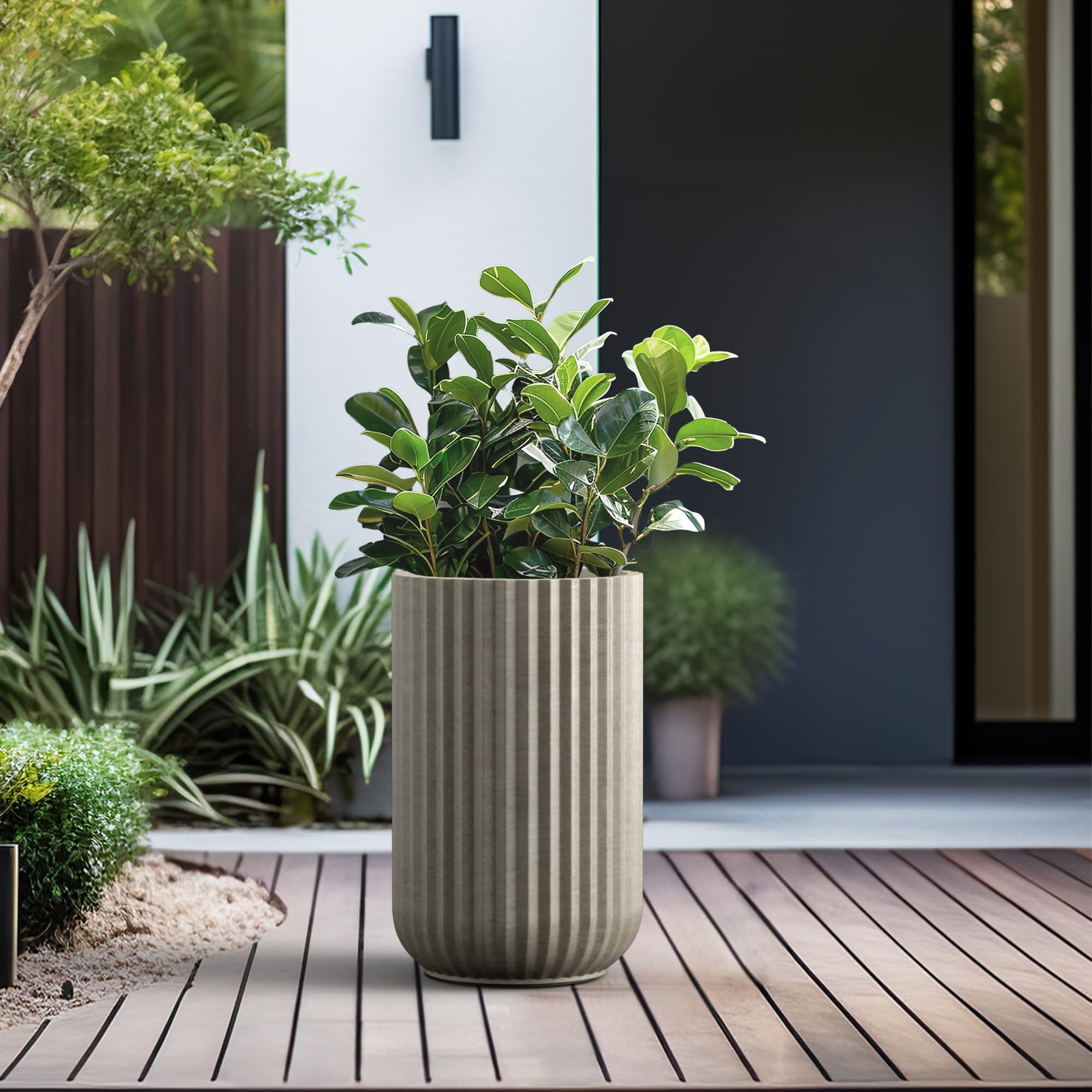 Kante side profile showing fluted curves that enhance modern architectural appeal