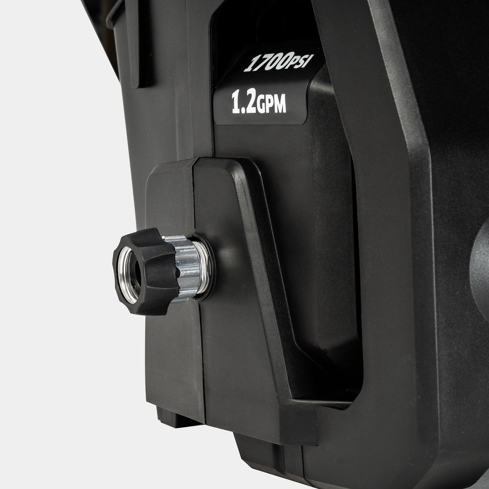 Kärcher K1700 beside a toolbox illustrating compact size and convenient storage