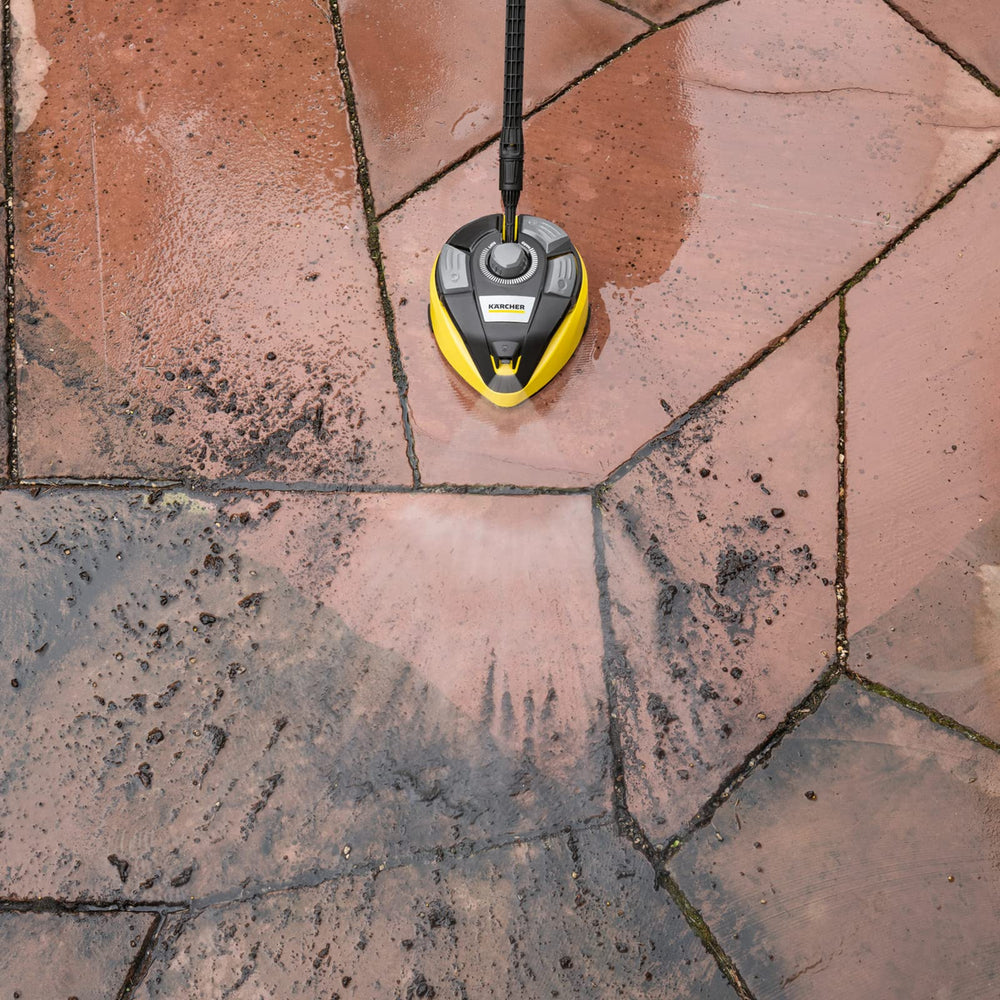 KÄRCHER T 7 Plus with extension wands and hose connection showing extended reach and compatibility