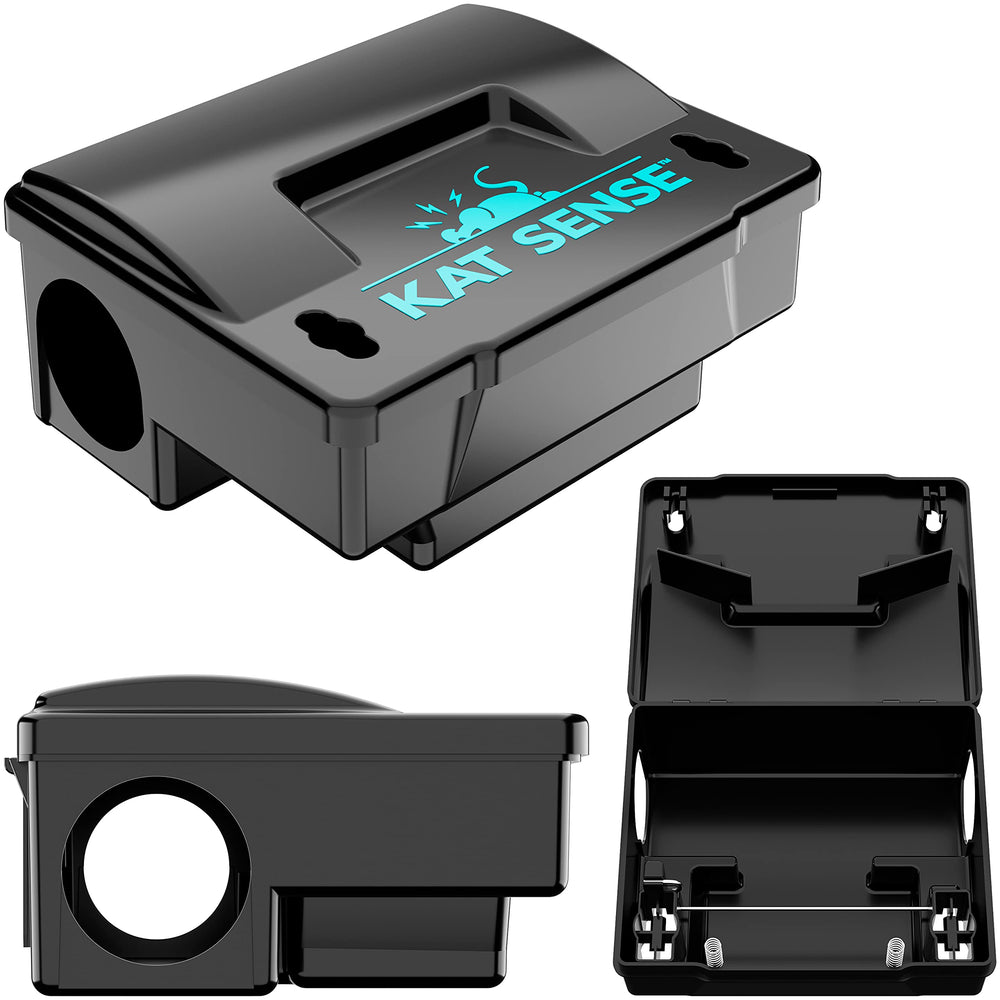 Kat Sense open interior with metal bait bar holding block bait securely