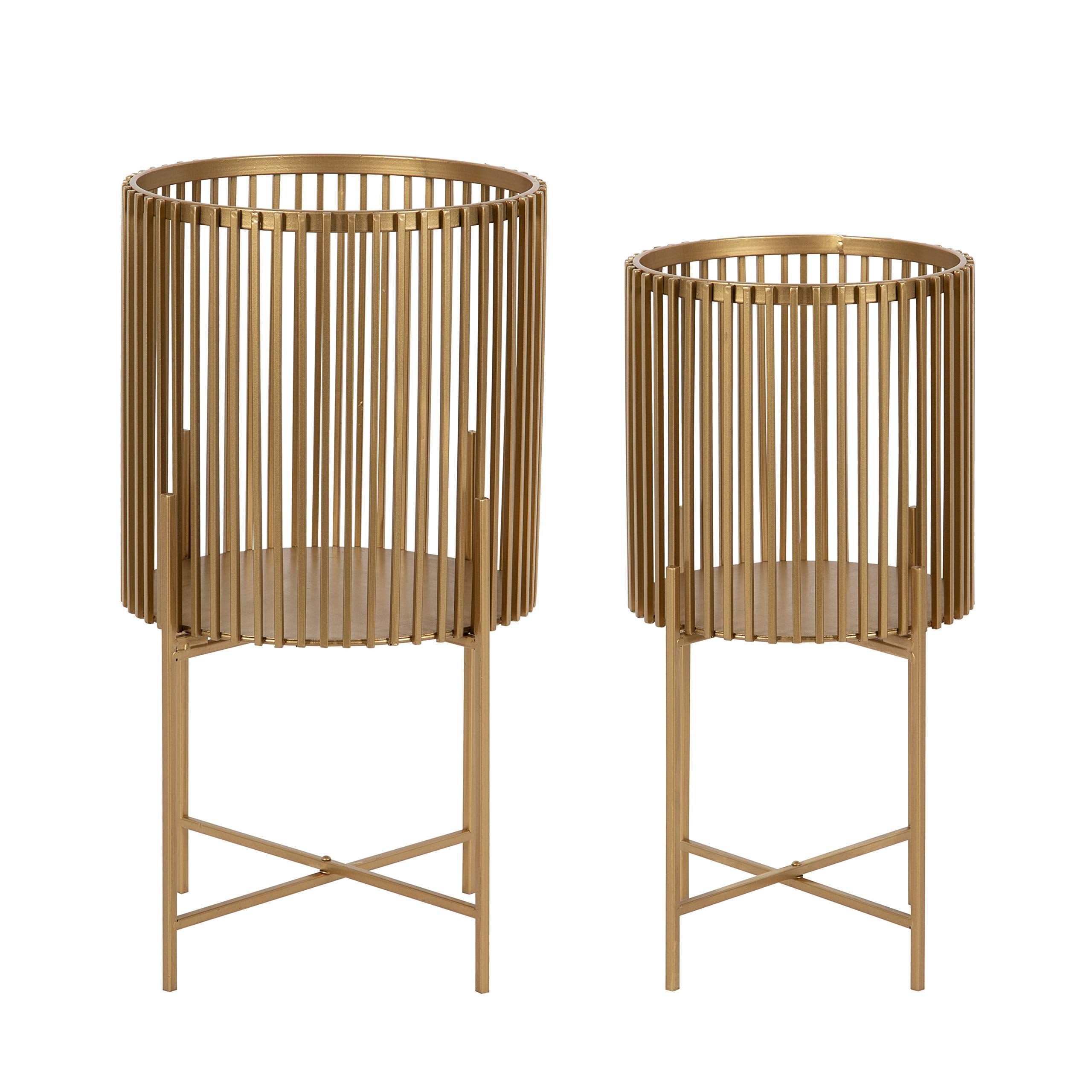 Kate and Laurel Paynter close-up of metal rod texture highlighting elegant finish