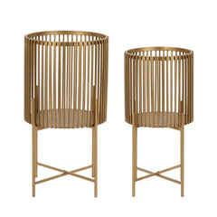 Kate and Laurel Paynter close-up of metal rod texture highlighting elegant finish