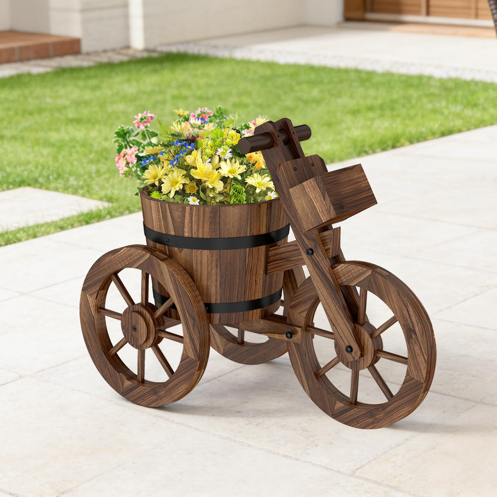 kinbor lifestyle garden corner styling offering a welcoming focal point