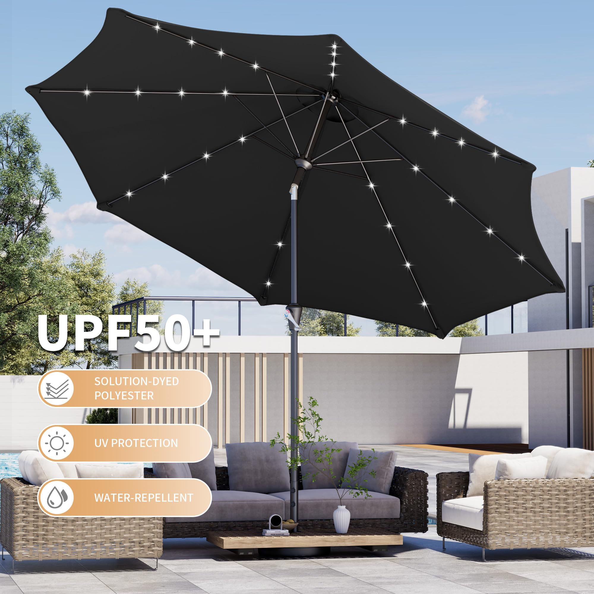 Kingdura 32 LEDs lit at dusk creating warm evening lighting for gatherings
