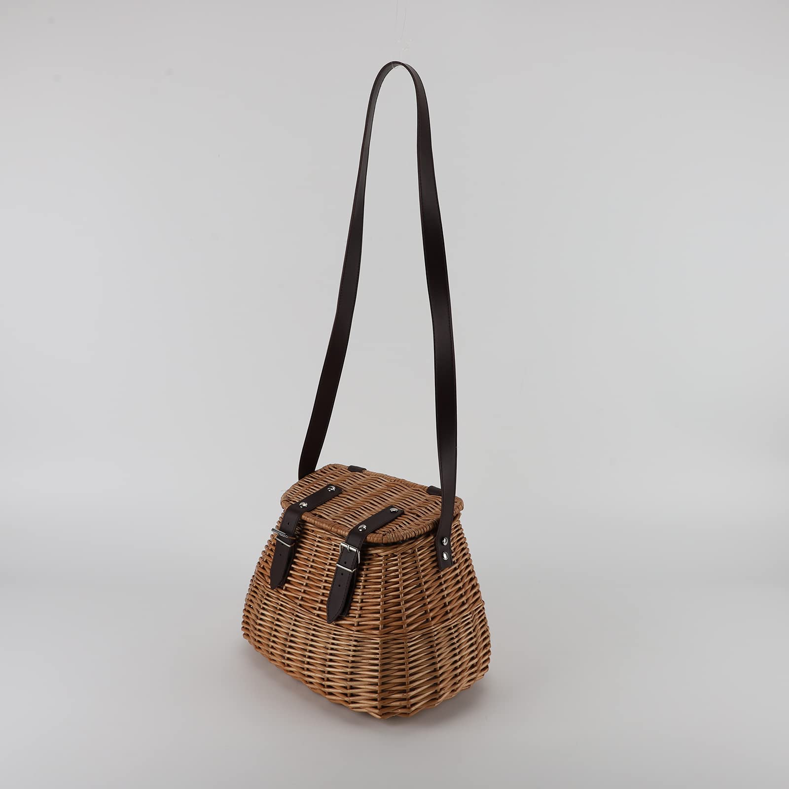 KINGWILLOW creel in picnic scene showing versatile outdoor use