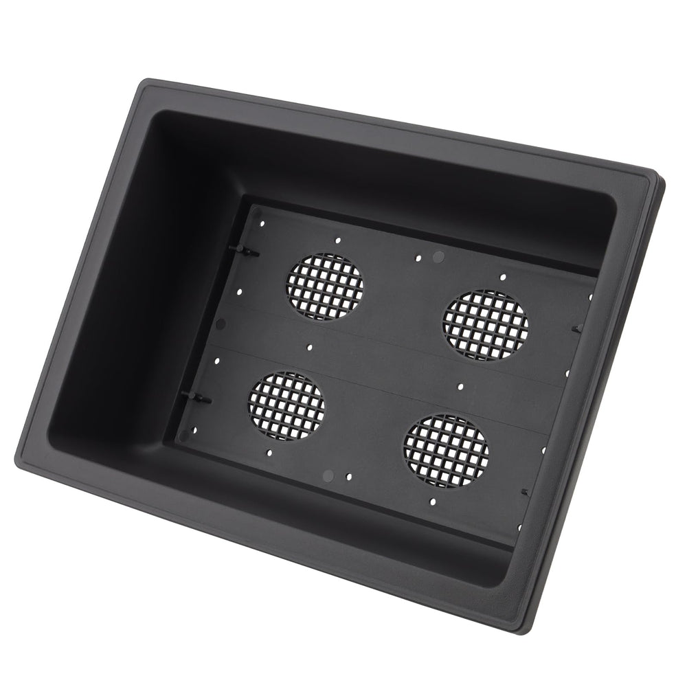 KINJOEK pot held in hands to show 14 x 10.3 x 4.1 inch scale for easy handling