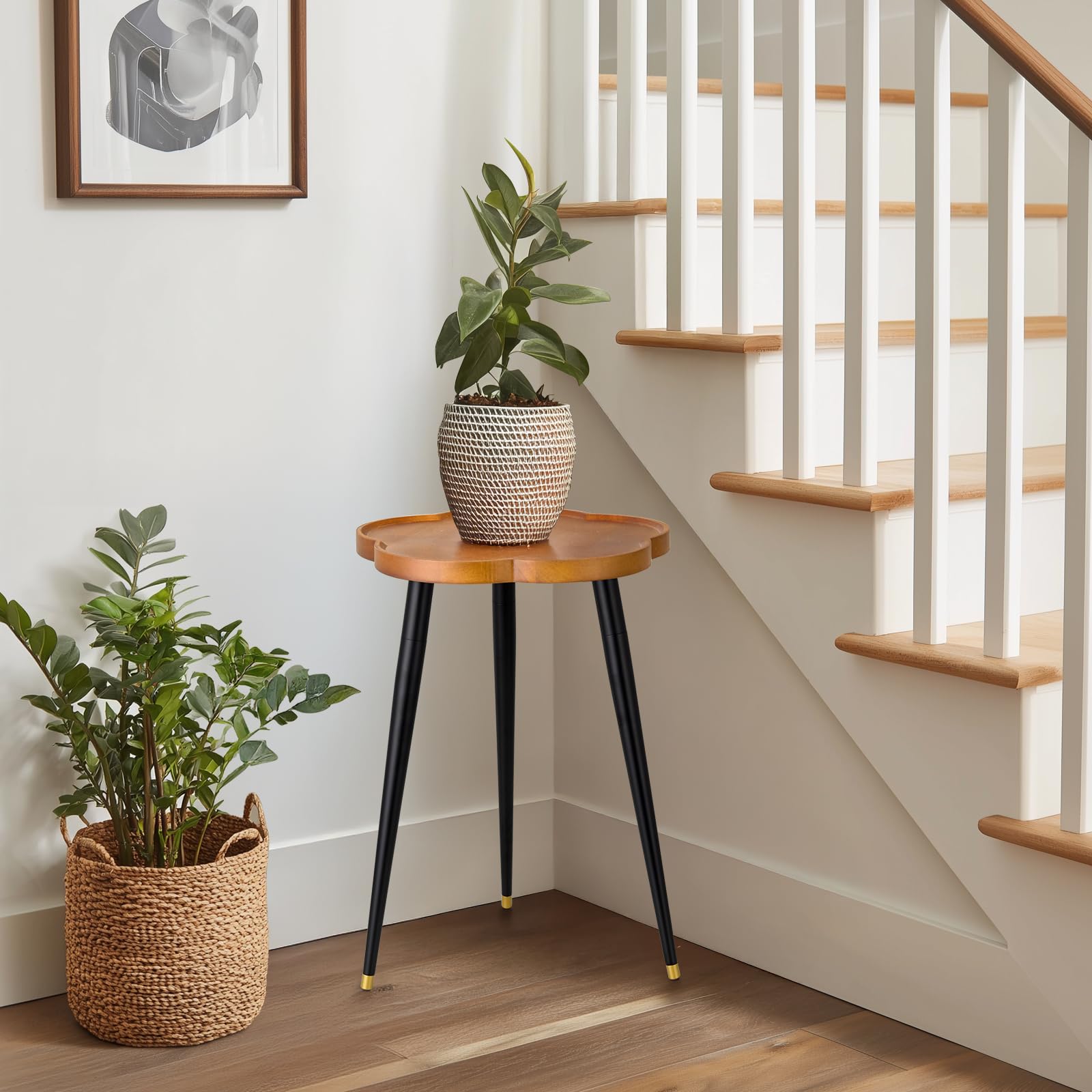 KINNARY used as bedside table with lamp, adds functional style