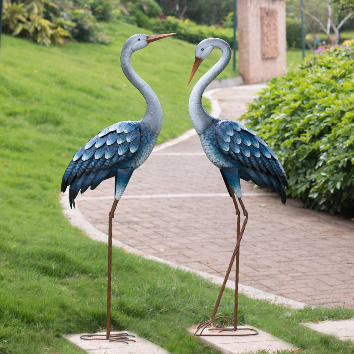 Kircust front view blue heron statue showing full height and elegant pose