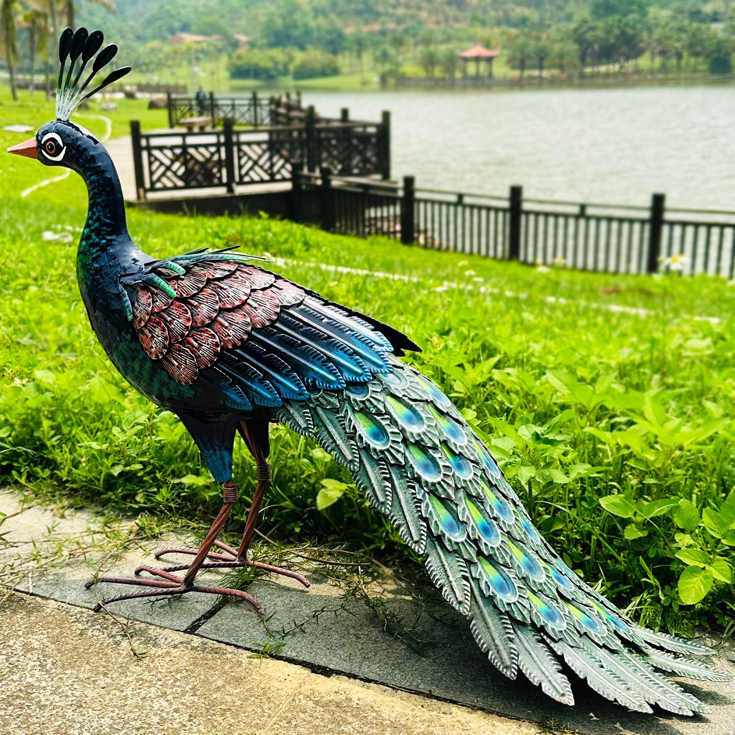 Kircust peacock packaging and hardware image showing easy assembly and included parts