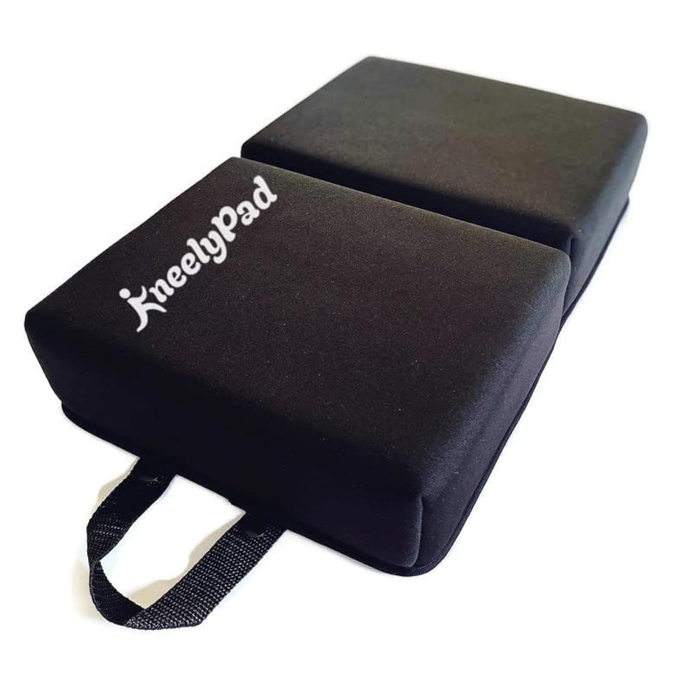 Kneely front view showing shape and size, KneelyPad protects knees