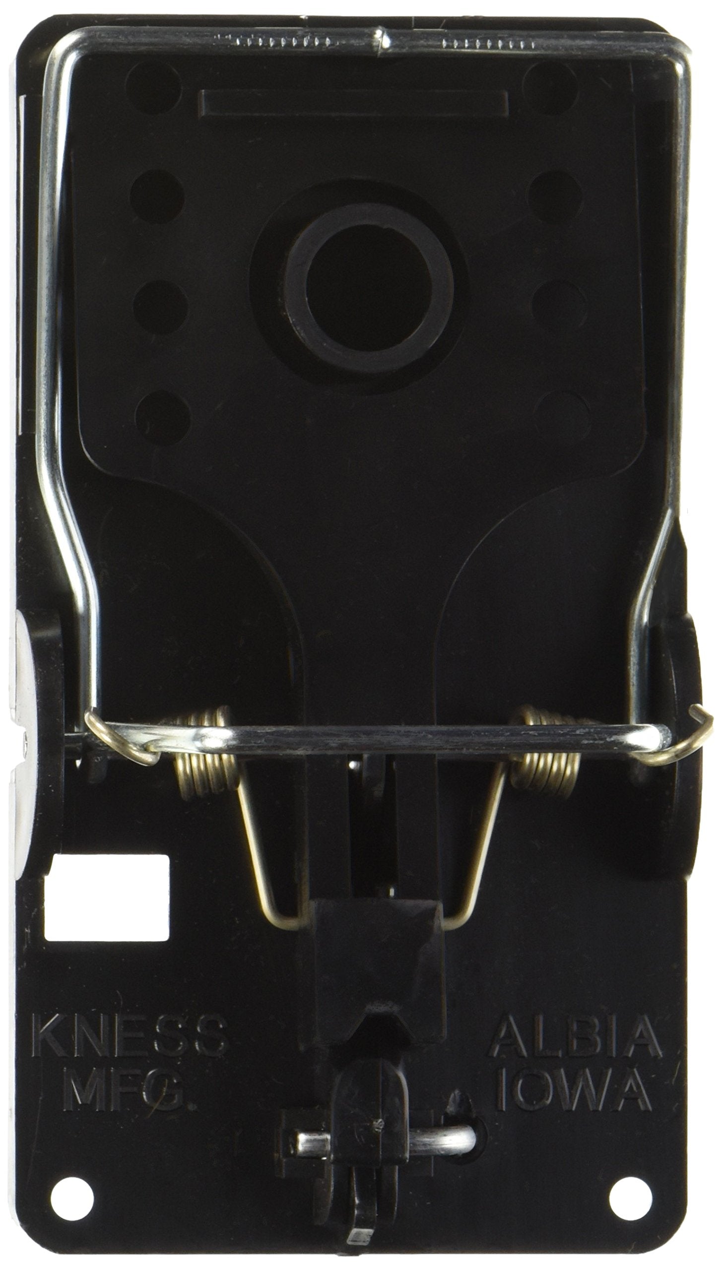 Kness big snap e rat trap close-up of trigger mechanism for reliable performance