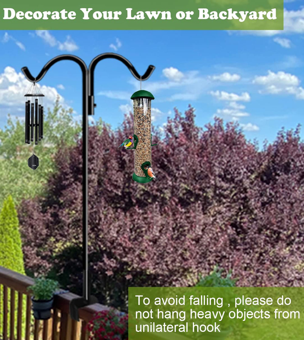 Koutemie dual hooks supporting lanterns for safe outdoor lighting