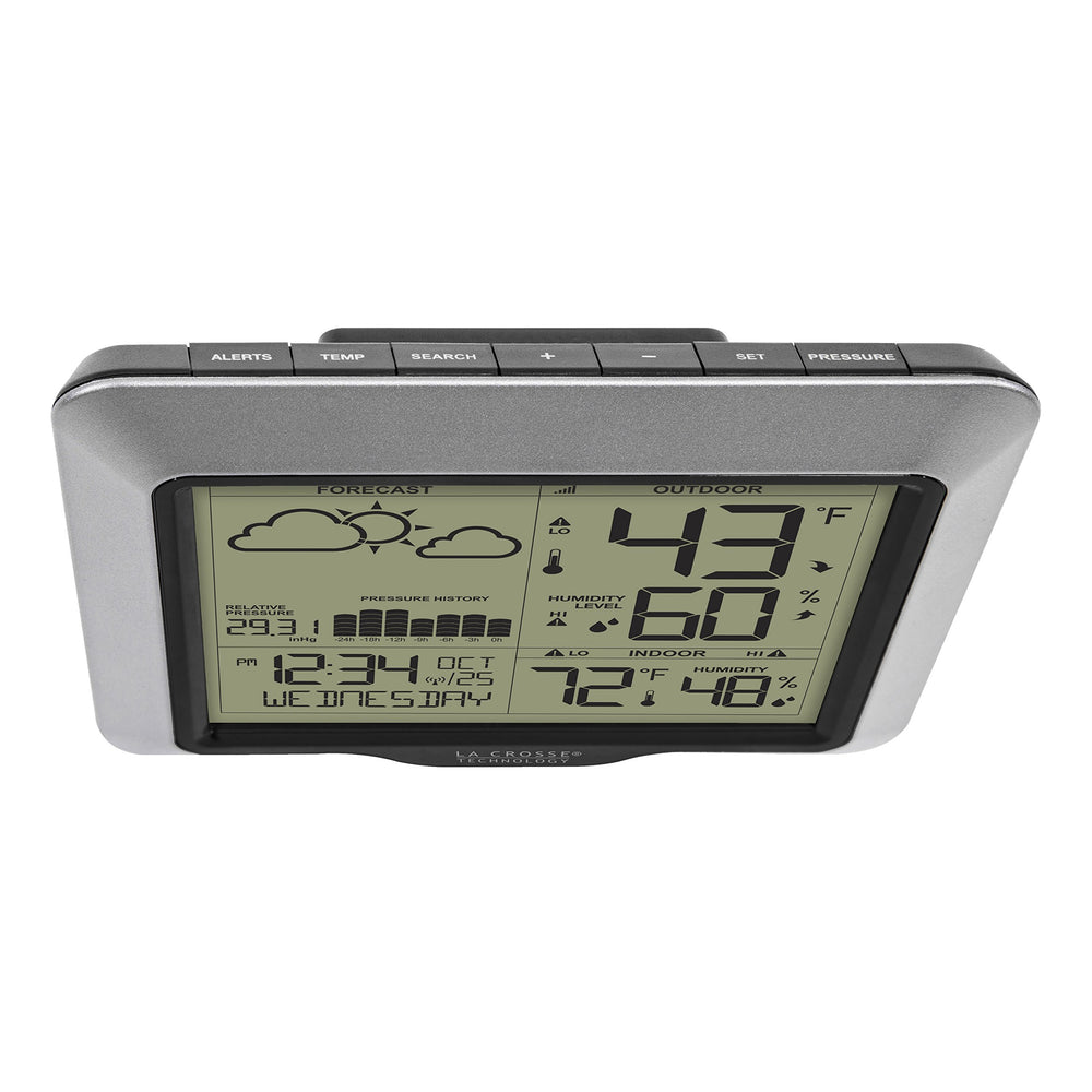 La Crosse Technology close-up of the 24-hour barometric pressure graph for trend insight