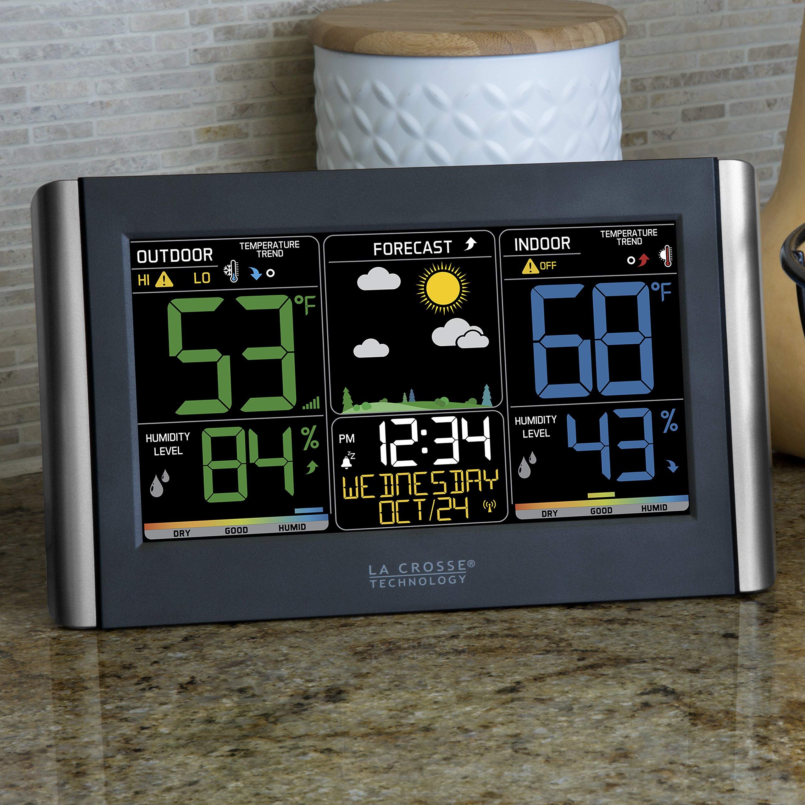 La Crosse Technology close-up of comfort charts and labels helping quick humidity and comfort assessment