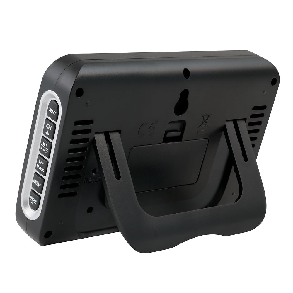 La Crosse Technology side view with USB cord plugged in for convenient continuous power