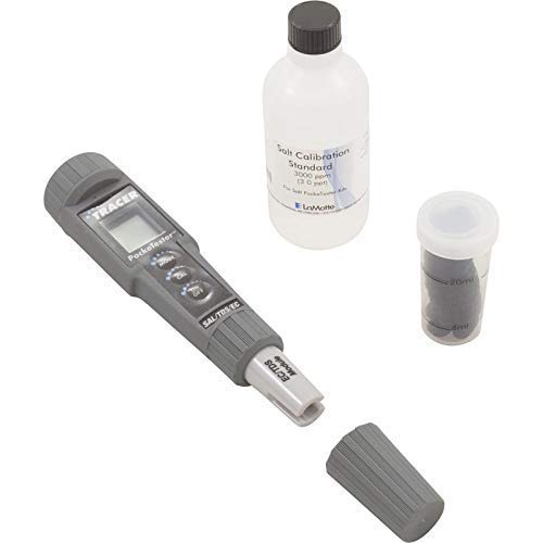 LaMotte Tracer measuring pool sample onsite for reliable maintenance checks