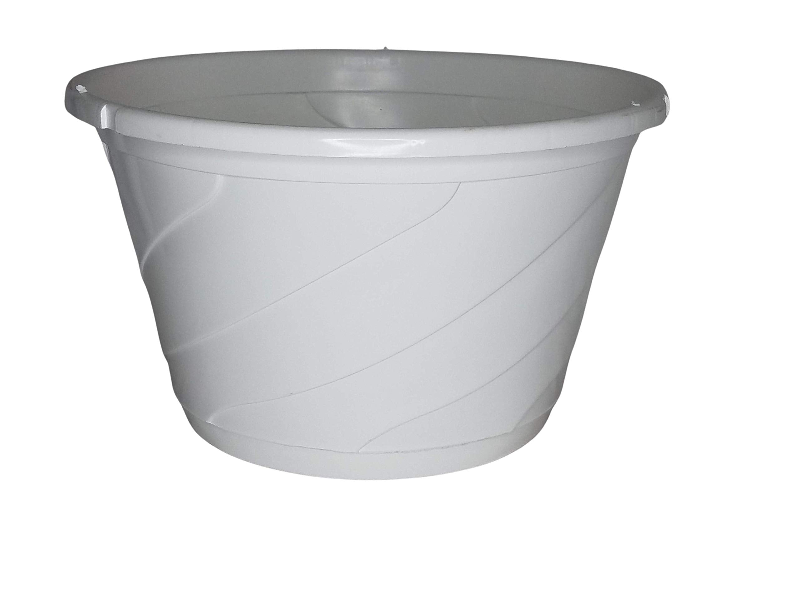 Landmark Plastics hanger and interior saucer demonstrating secure drainage