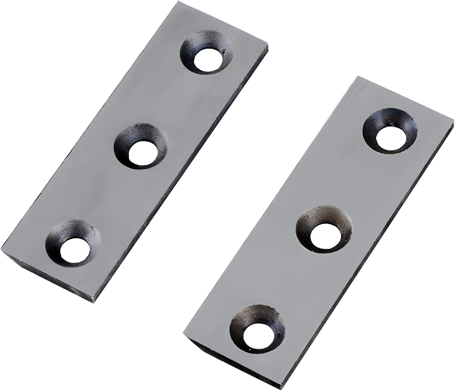 Landworks blade edge close-up showing 40° bevel for lasting sharpness and efficiency
