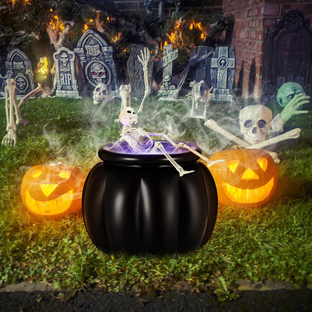 LaRandom cauldron scale with foot demonstrating compact, visible size