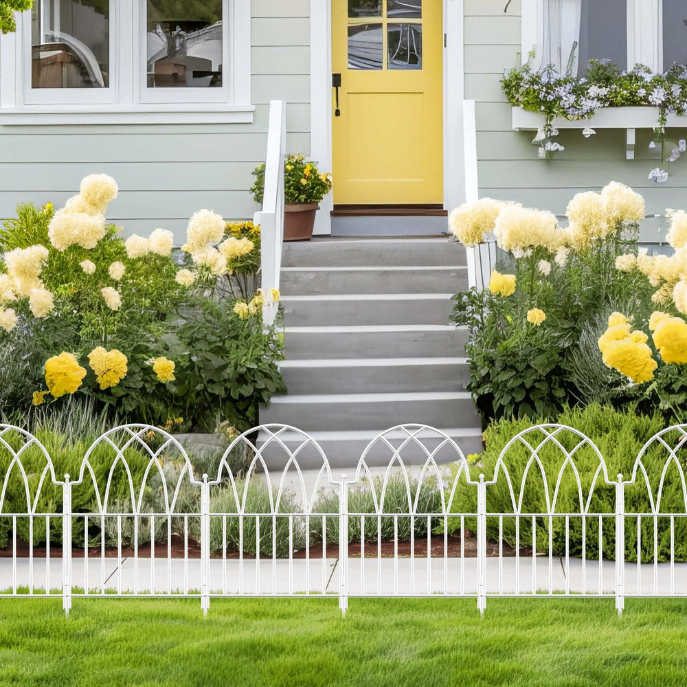LATIHUUM installed straight-line fence protecting flower bed and keeping small animals out