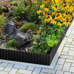 LAVEVE installed garden border in a flower bed keeping mulch contained and creating clean lines