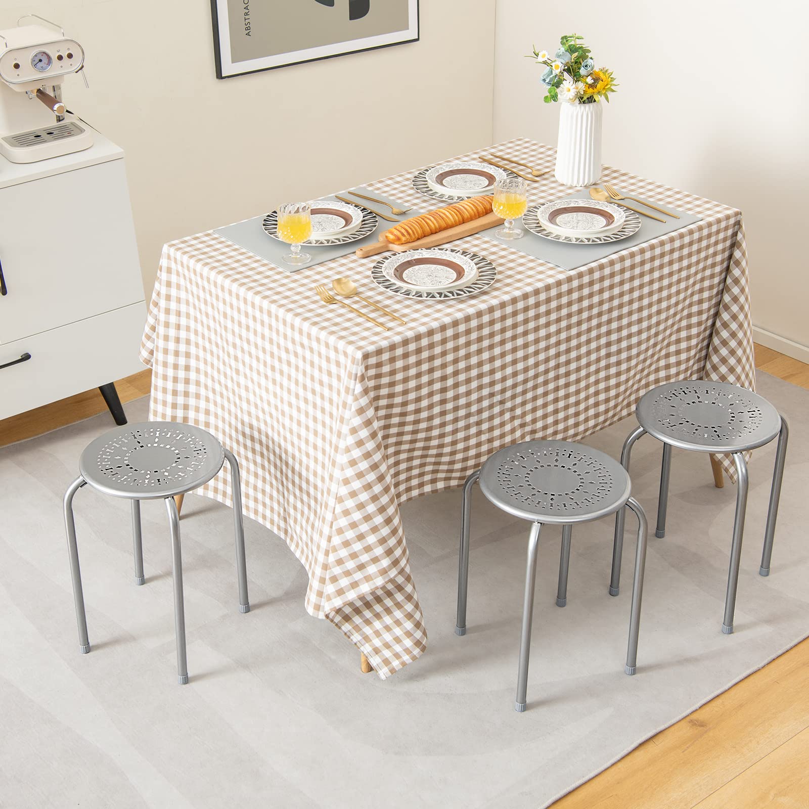 LDAILY close-up of daisy-style domed seat highlighting decorative durability