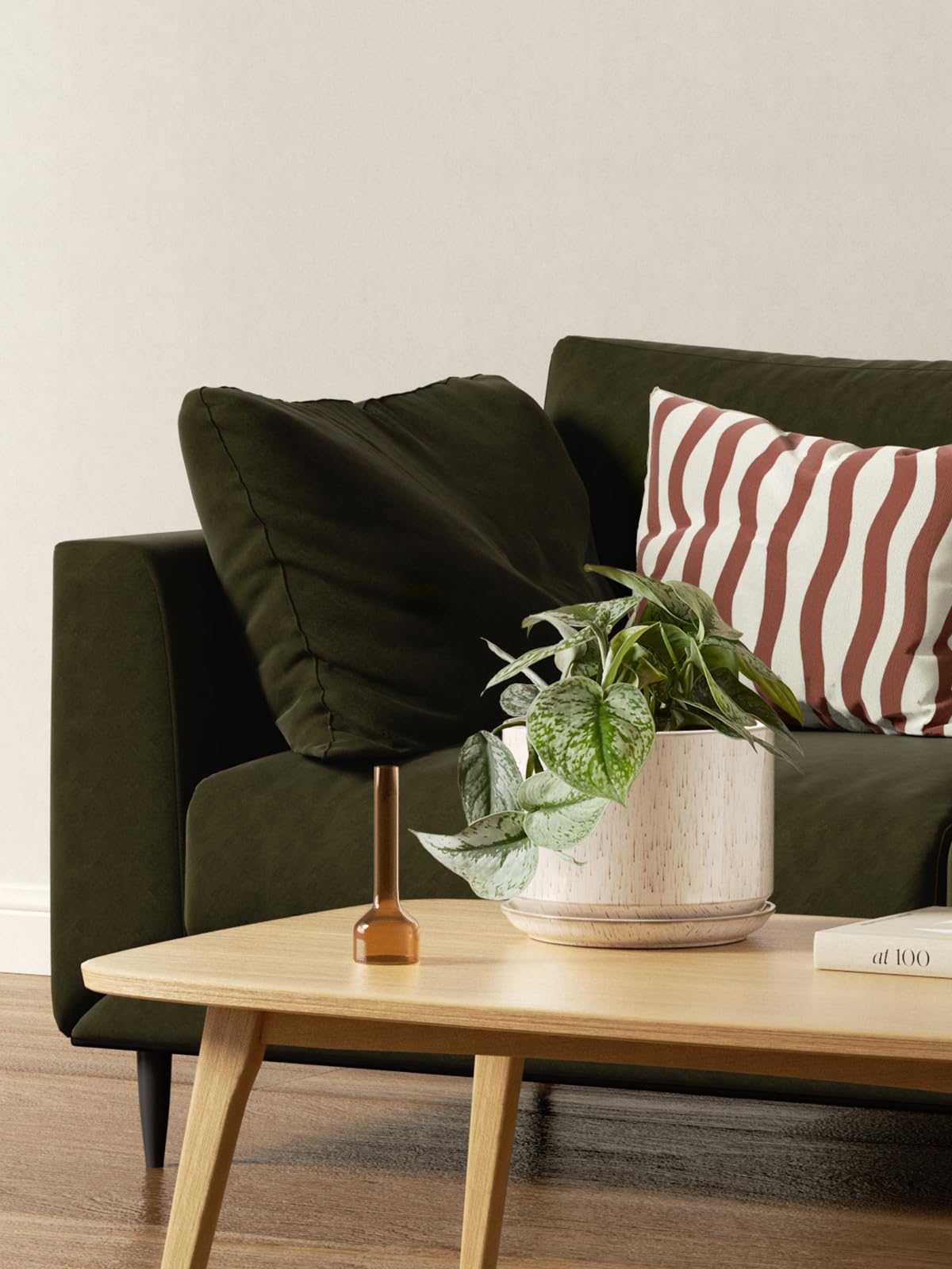 LE TAUCI drainage hole with attached saucer demonstrating spill protection benefit