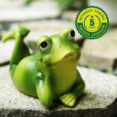 LEGIFO close-up of relaxed frog showing lifelike pose and charm