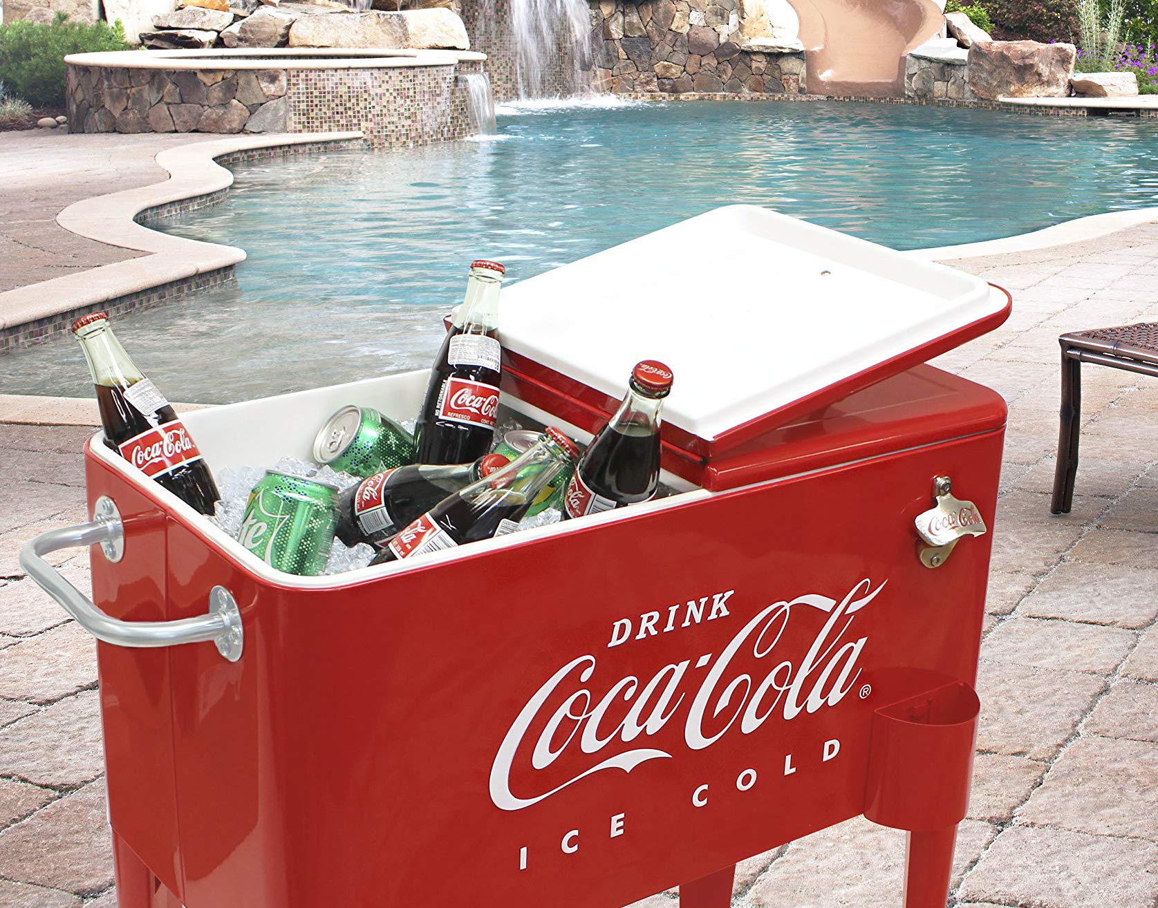 Leigh Country interior loaded with drinks showing 60‑qt capacity and efficient cold storage