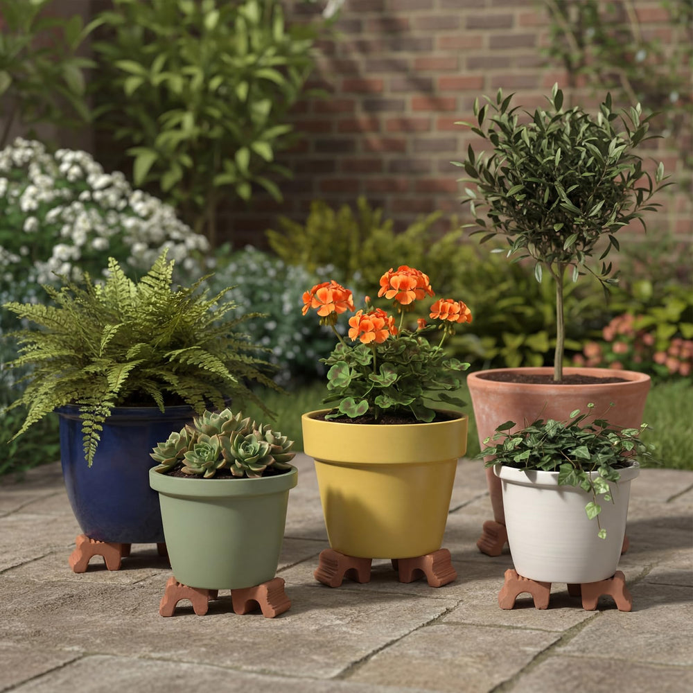 LemonRoad pot feet lifting a planter on a patio protecting deck and improving airflow