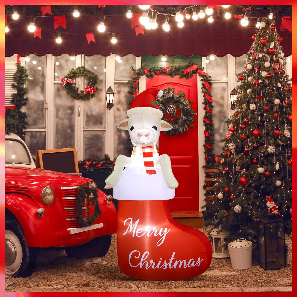 Leyndo yard lifestyle display showing seasonal charm and visitor appeal