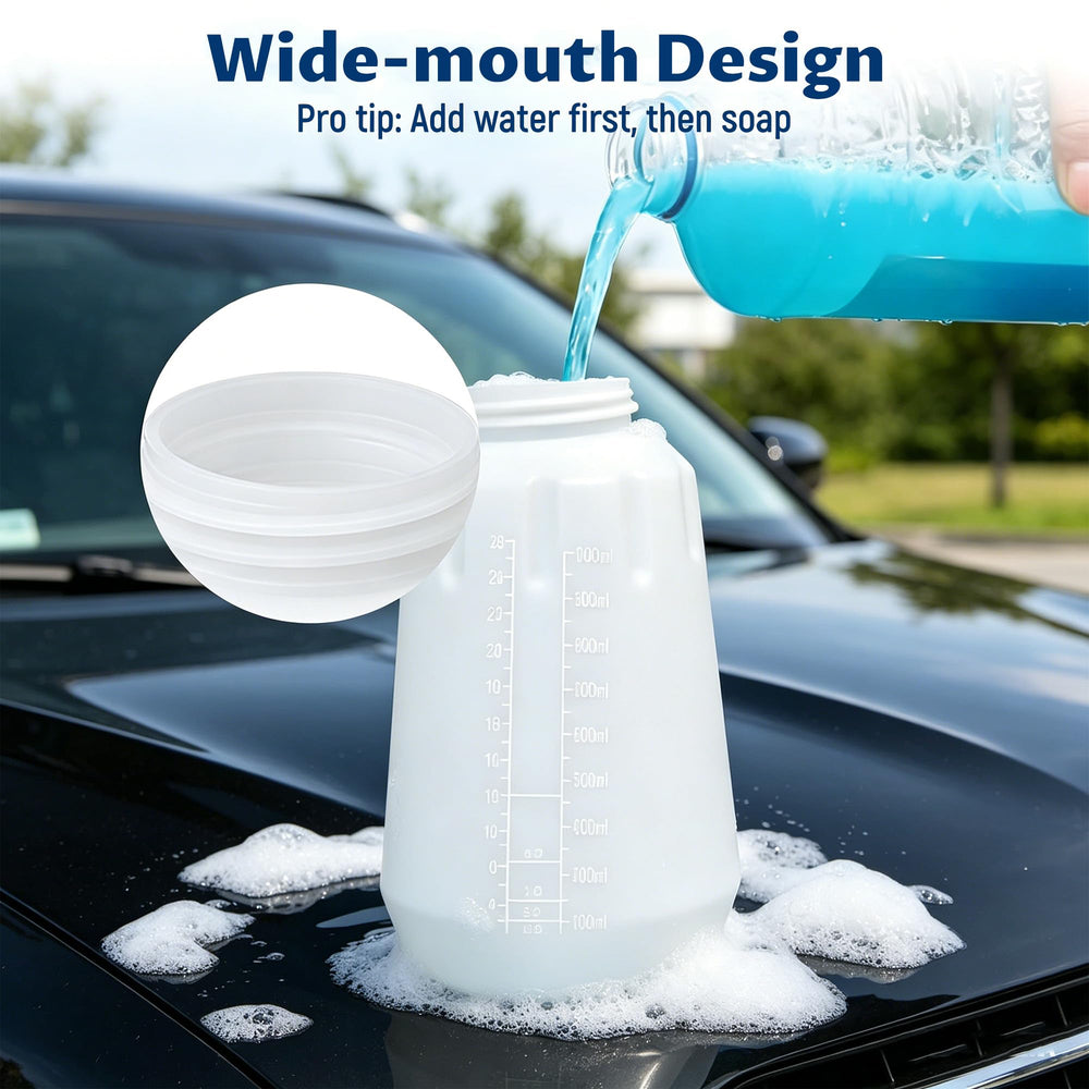 Lichamp generating thick foam on a car panel for safer pre-wash cleaning
