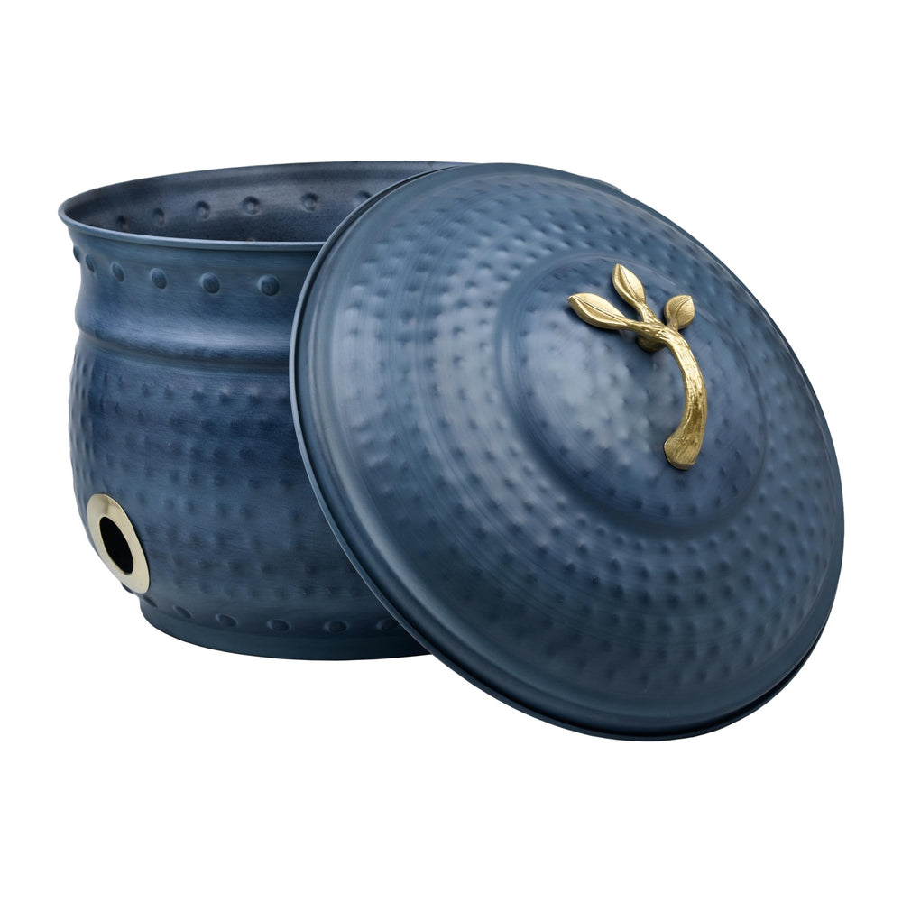 LifeSmart open lid and wide mouth displaying easy hose access and convenience
