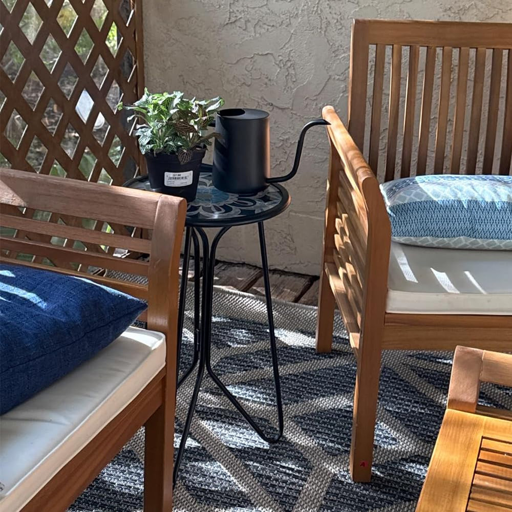 LIFFY table next to chair showing size comparison and practical scale