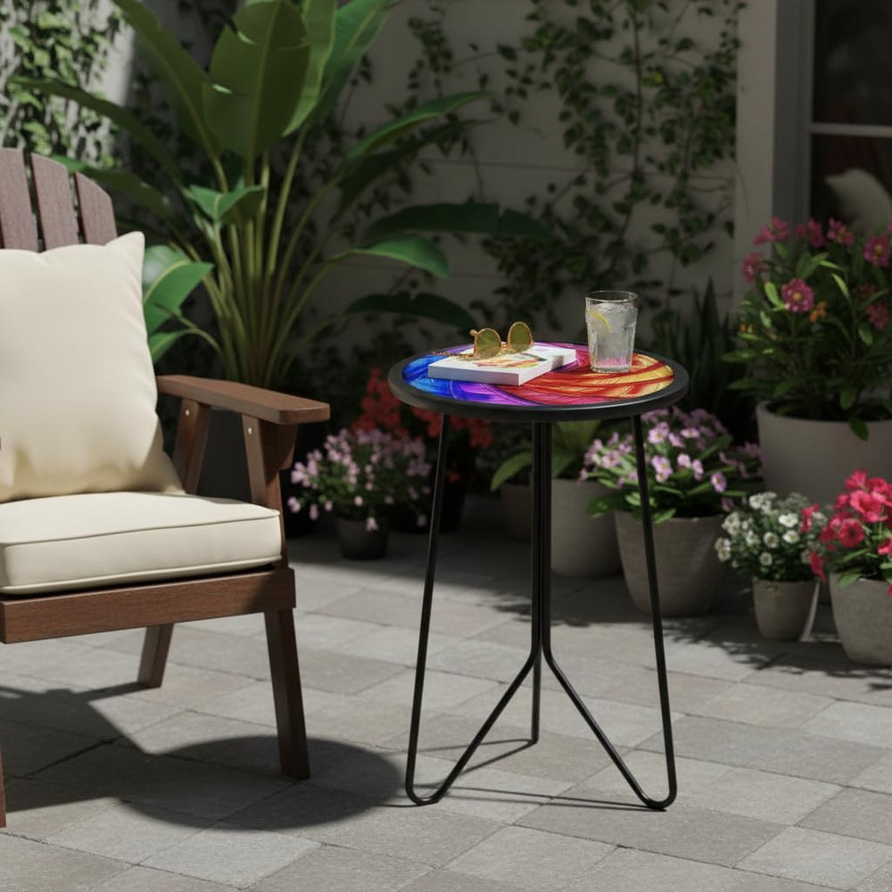 LIFFY table with plants and drinks demonstrating usable decorative surface