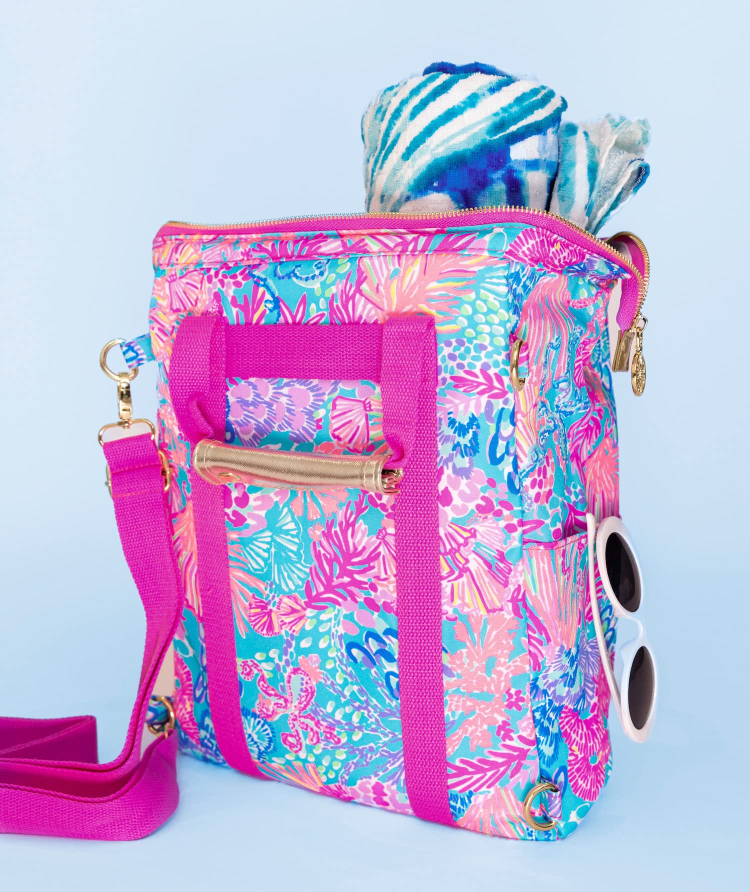 Lilly Pulitzer insulated interior close-up — wipe-clean lining retains chill