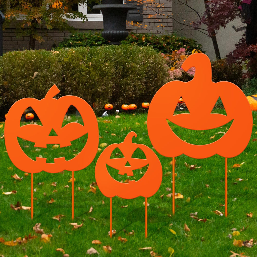 Lingvee front view of three pumpkin stakes showing festive curb appeal